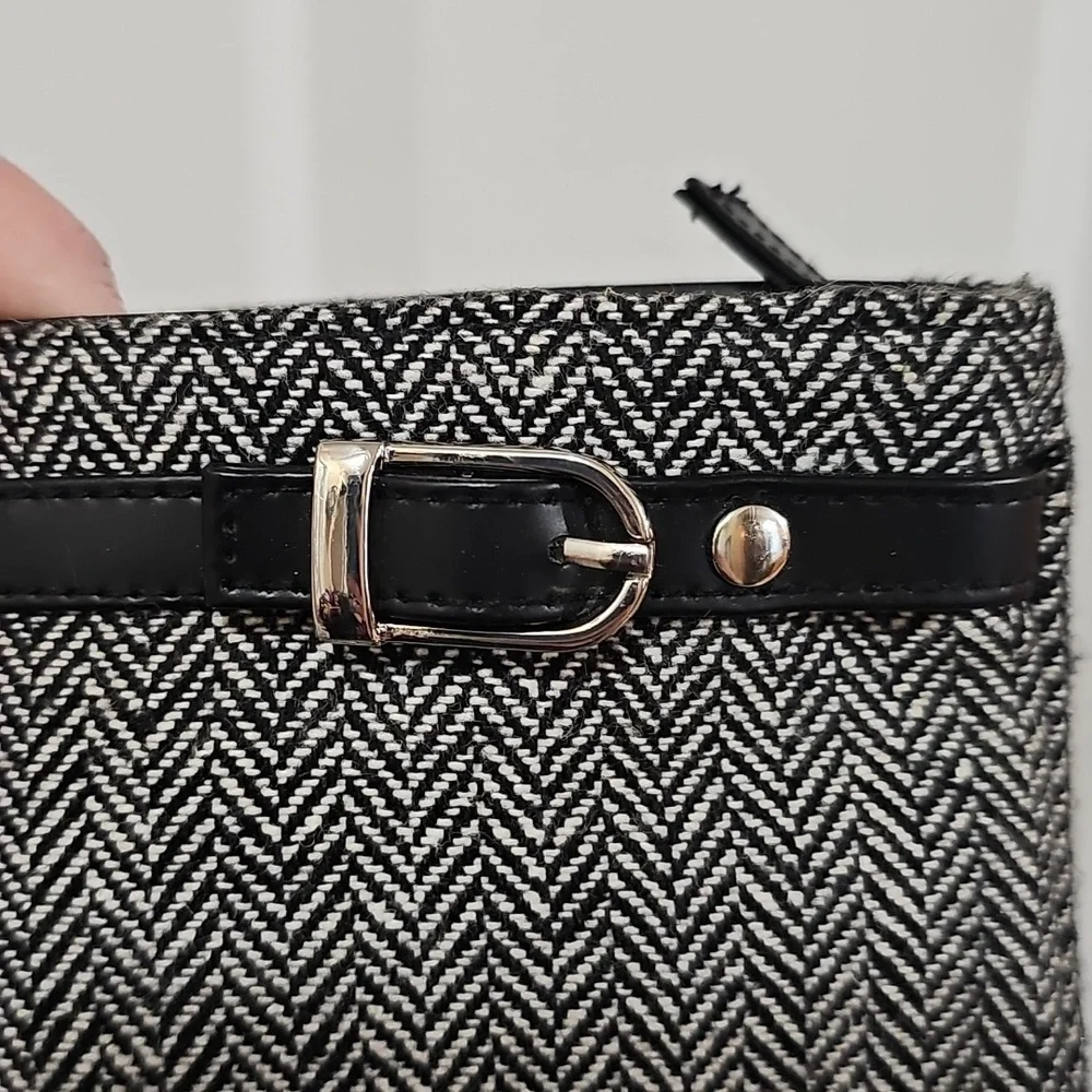 Yankee Candle Black and White Textured Bag